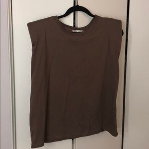 Zara SHOULDER PAD SHIRT
Dark mink